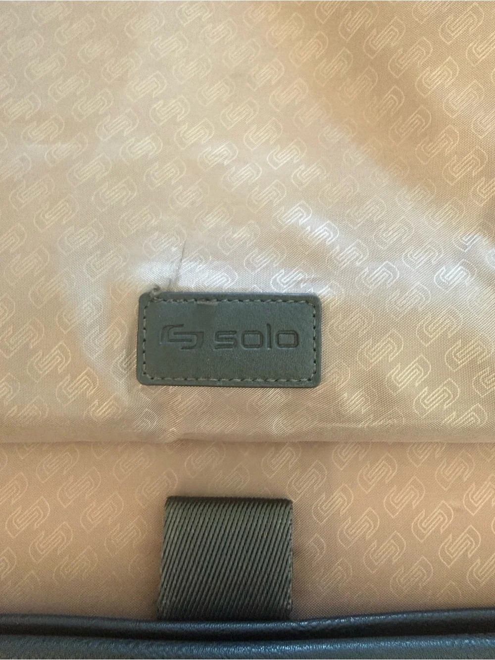 solo Brown Leather Messenger Bag with Adjustable Strap
